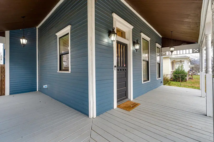 2111 Kirby Avenue, Chattanooga, TN 37404 - #3