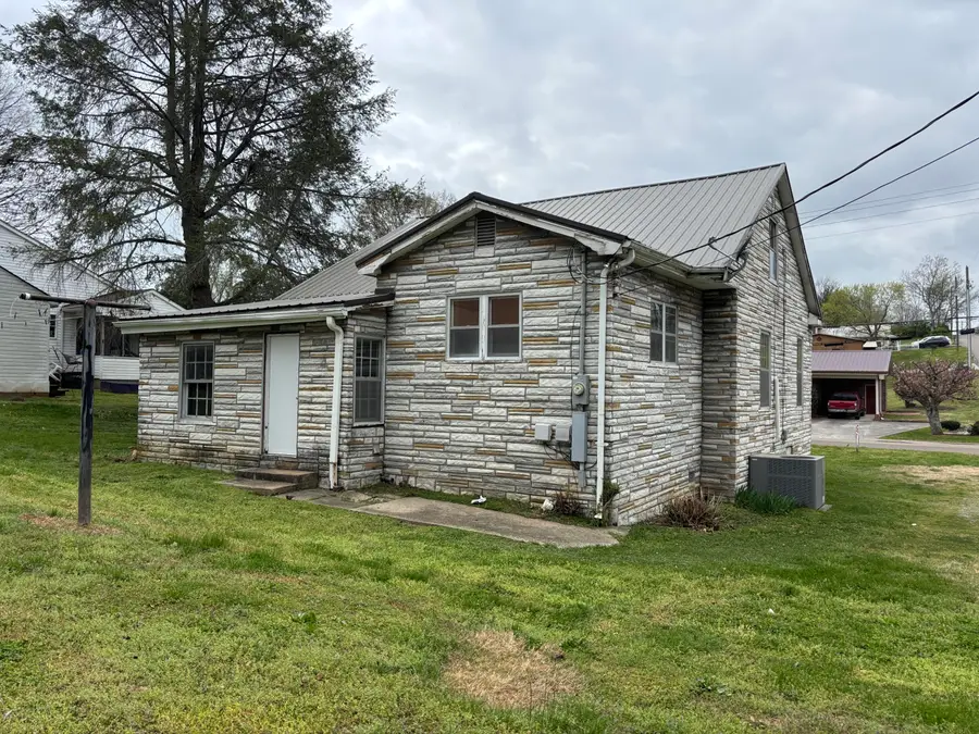 912 N Price Street, Sweetwater, TN 37874 - #2
