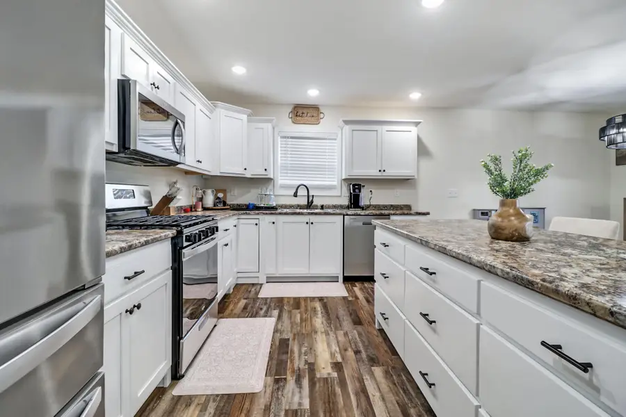 301 Dayton Avenue, Crossville, TN 38555 - #3