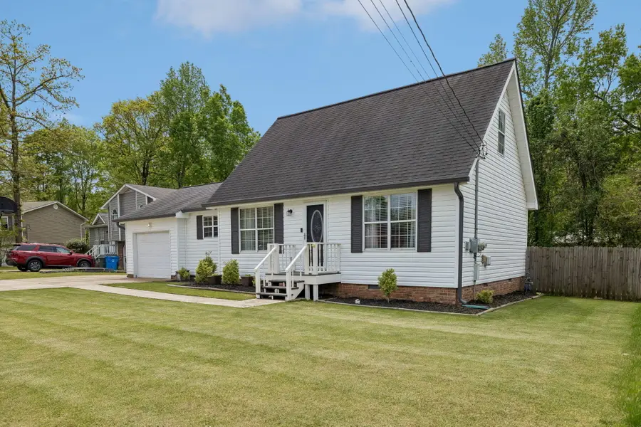 8332 Hamilton Oaks Drive, Chattanooga, TN 37421 - #2