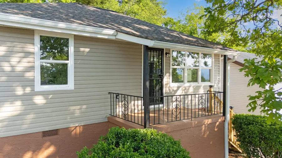1130 N Chamberlain Avenue, Chattanooga, TN 37406 - #3