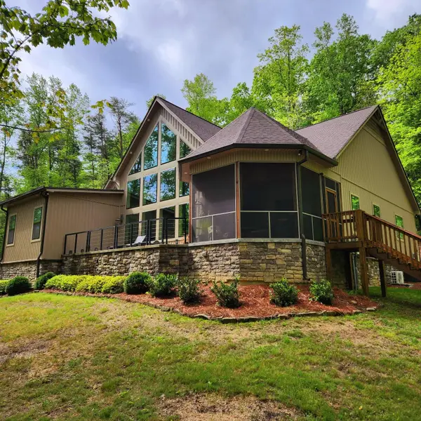 354 Mountain Farms Road, Signal Mountain, TN 37377