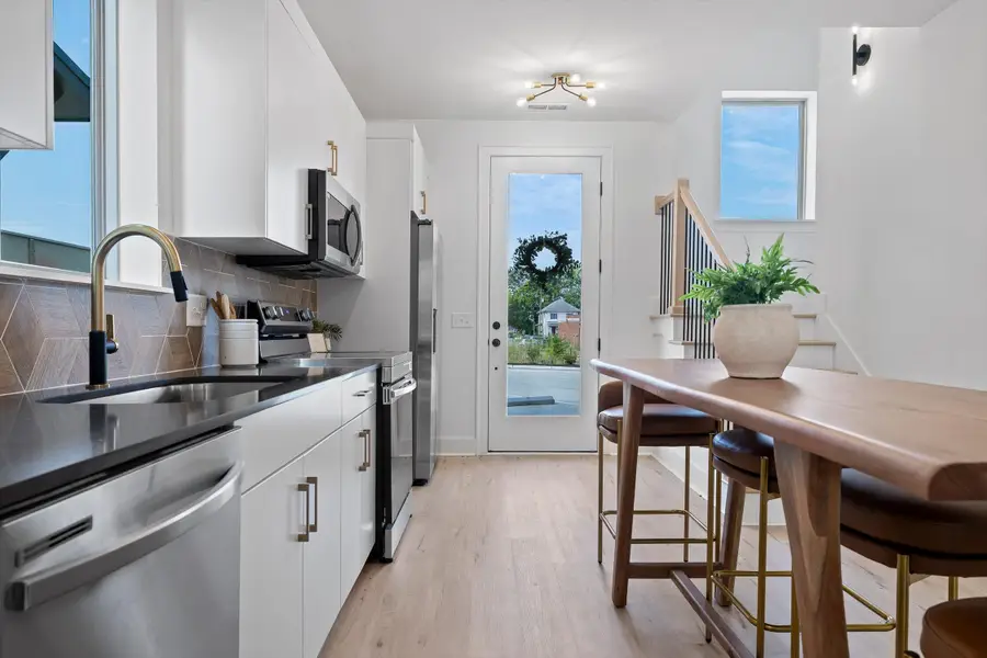 2554 E 18th Street, Chattanooga, TN 37404 - #3