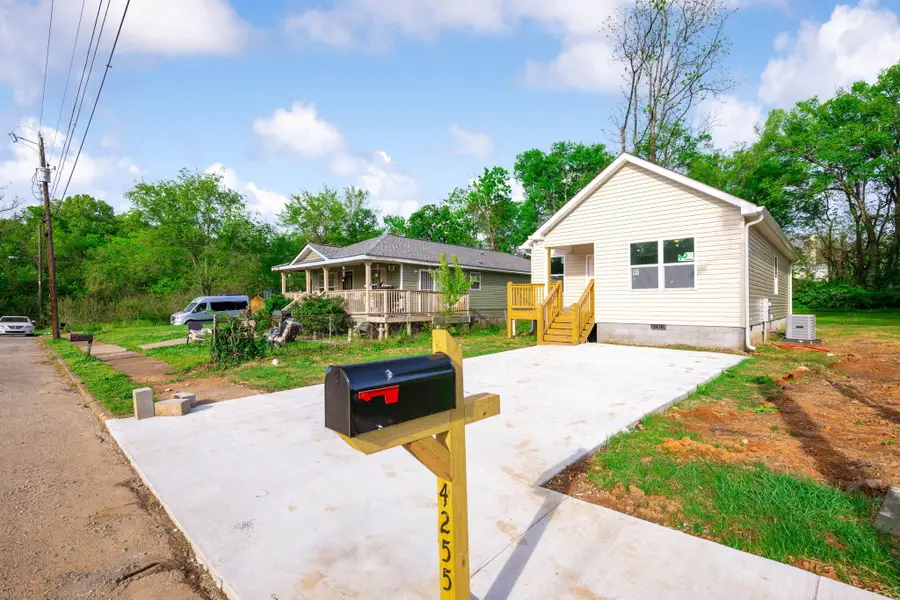 4255 Quinn Adams Street, Chattanooga, TN 37410 - #3