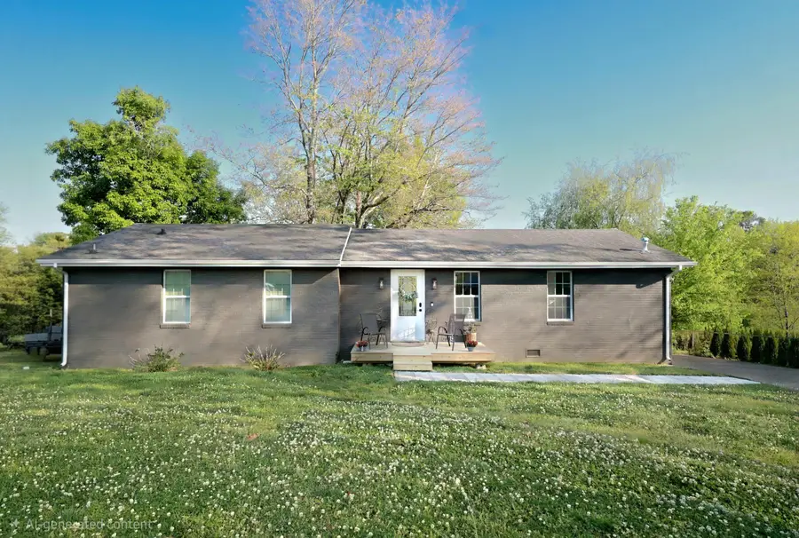 1616 S Rugby Place, Chattanooga, TN 37412 - #2