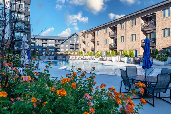 200 Manufacturers Road #Apt 320, Chattanooga, TN 37405