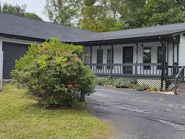 7807 Hixson Pike, Hixson, TN 37343