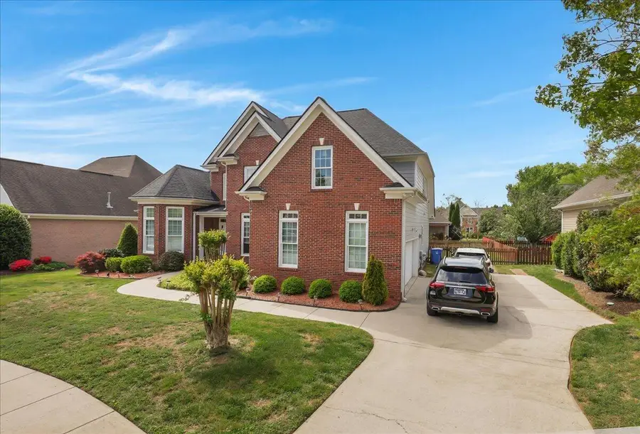 1090 Norfolk Green Circle, Chattanooga, TN 37421 - #2