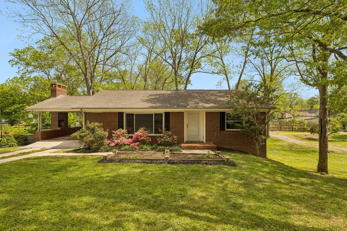 411 Pine Avenue, South Pittsburg, TN 37380 - #1