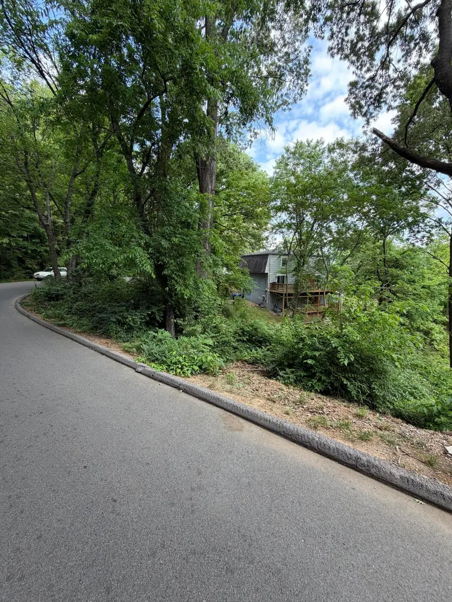 328 Pine Ridge Road, Chattanooga, TN 37405 - #2