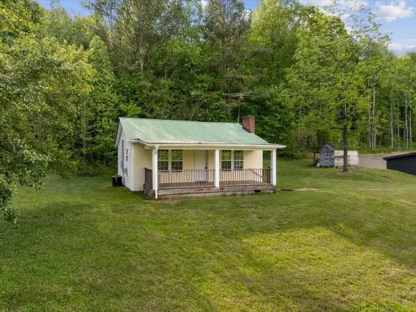 1272 Tunnel Hill Varnell Road Nw, Dalton, GA 30720