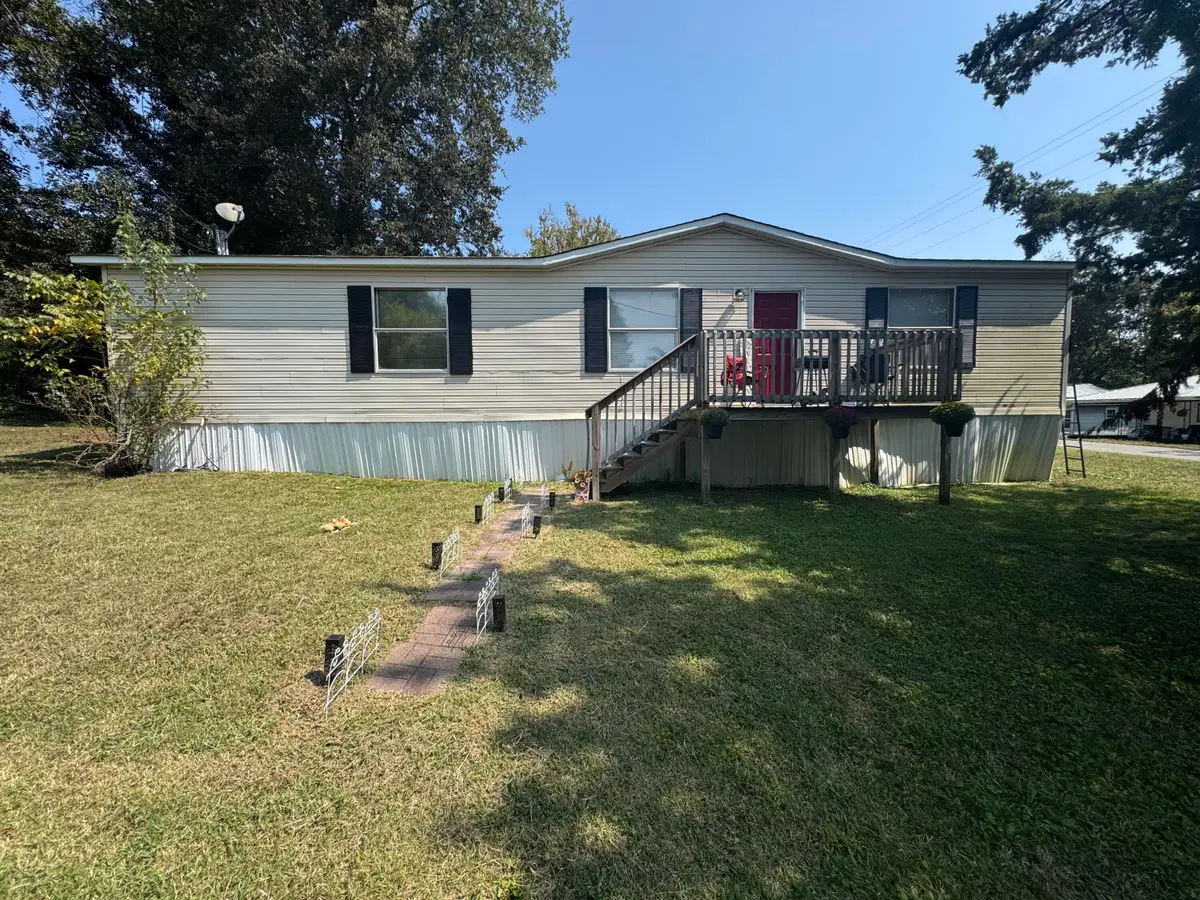147 Mayberry Street, Harriman, TN 37748 - #1