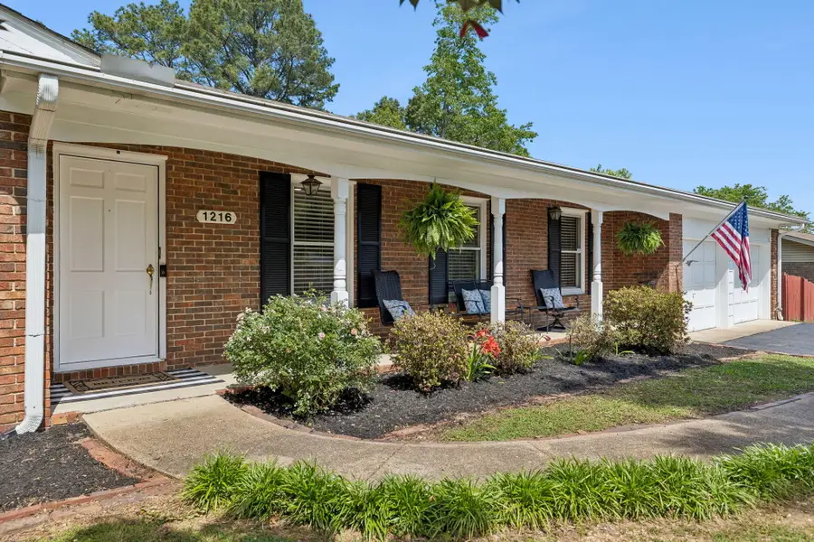 1216 King Arthur Road, Chattanooga, TN 37421 - #2
