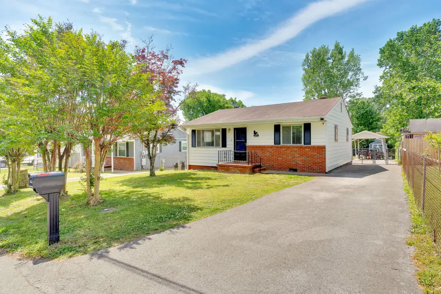 5352 Spriggs Street, Chattanooga, TN 37412 - #2