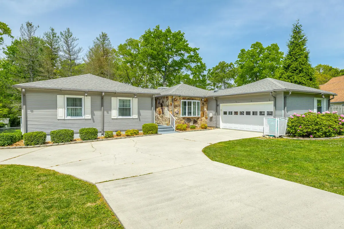 210 Cardinal Loop, Crossville, TN 38555 - #1