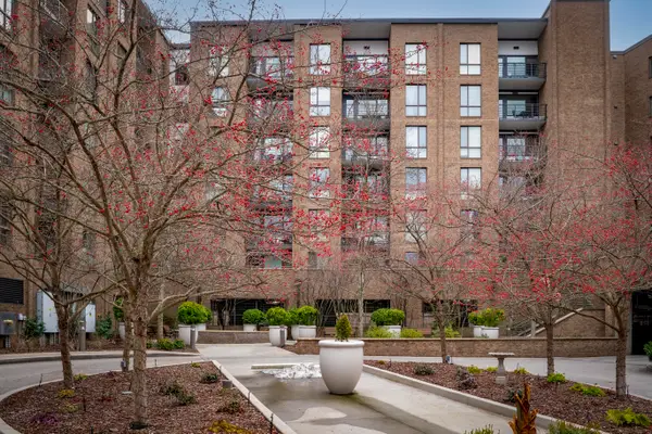 200 Manufacturers Road #Apt 328, Chattanooga, TN 37405