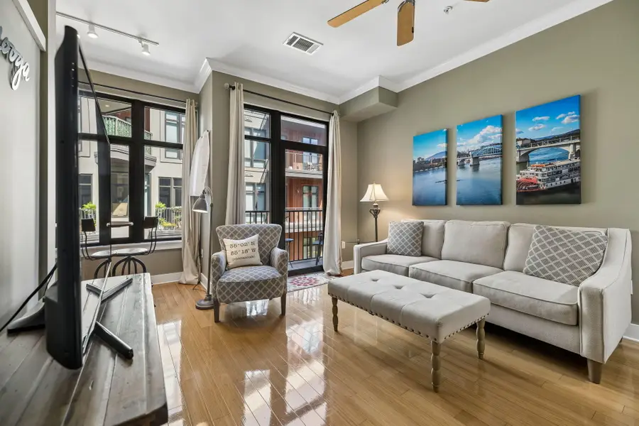 129 Walnut Street #Unit 121, Chattanooga, TN 37403 - #2