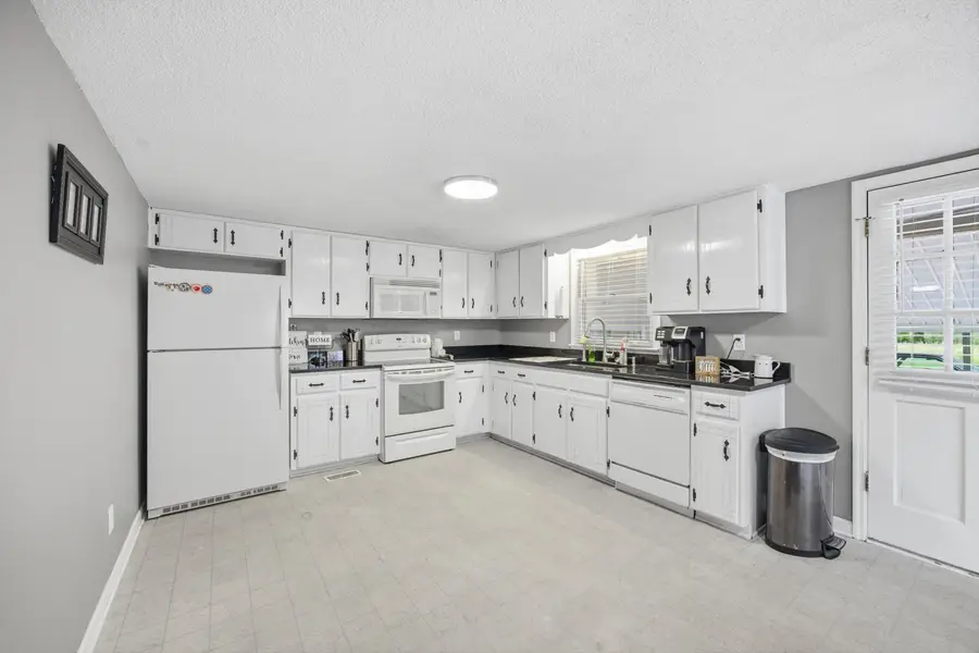 47 Rebecca Drive, Chatsworth, GA 30705 - #3