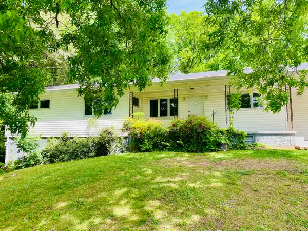 625 Mississippi Avenue, Signal Mountain, TN 37377
