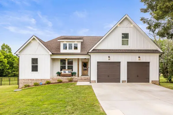 185 Hunting Ridge Circle, Rock Spring, GA 30739