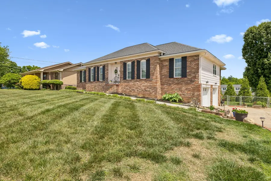 2804 Saint Lawrence Road, Chattanooga, TN 37421 - #3