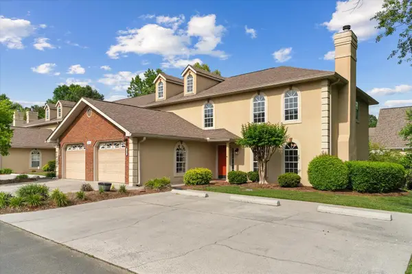 1702 White Oak Ln #17, Dalton, GA 30721