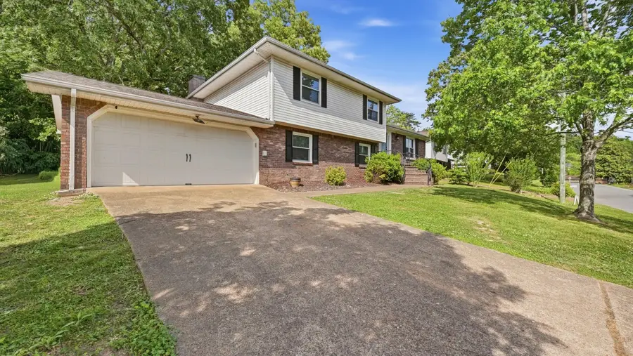 903 Brynewood Park Drive, Chattanooga, TN 37415 - #2