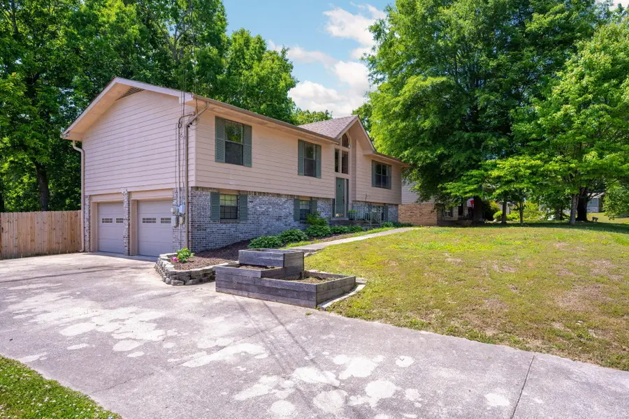 612 Northbrook Drive, Hixson, TN 37343 - #2