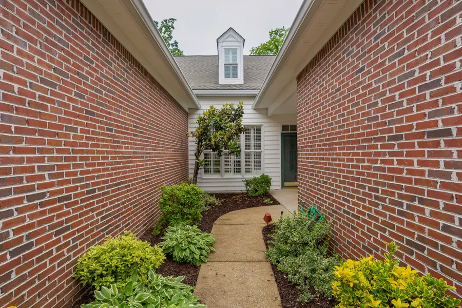 1050 Candlewick Court, Signal Mountain, TN 37377 - #3