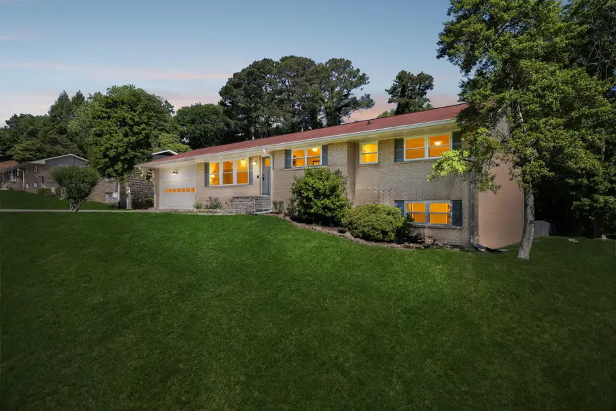 3927 Yorktown Road, Chattanooga, TN 37416 - #2