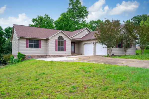 326 Fallen Leaf Drive, Soddy Daisy, TN 37379