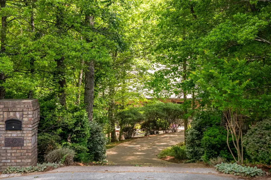 72 Cool Springs Road, Signal Mountain, TN 37377 - #2