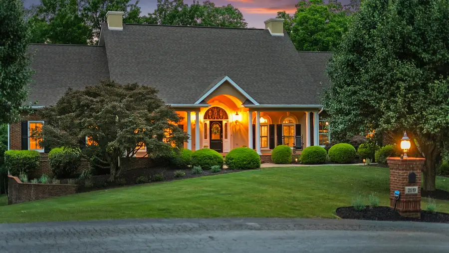 2519 Alpine Bluff Trail, Ooltewah, TN 37363 - #2