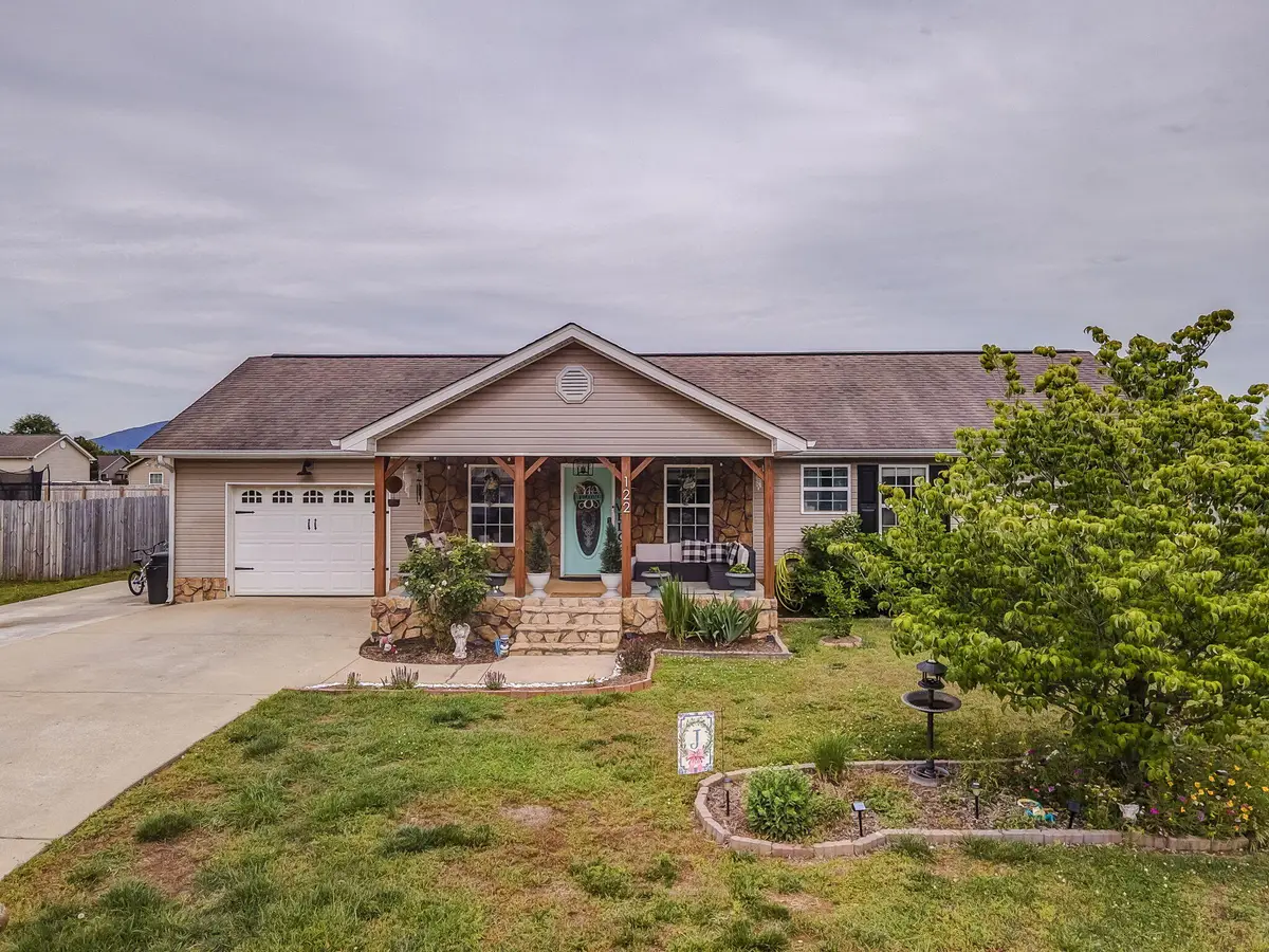 122 Lyndsey Drive, Chatsworth, GA 30705 - #1