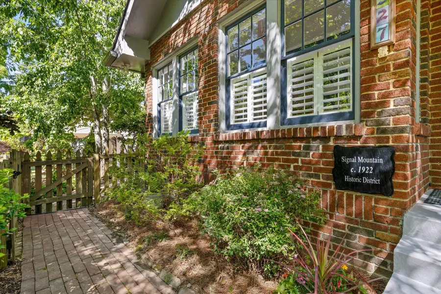 327 James Boulevard, Signal Mountain, TN 37377 - #2
