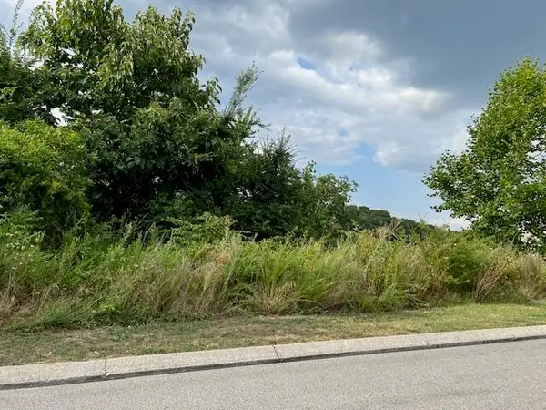 2136+2124 Short Leaf Lane, Soddy Daisy, TN 37379