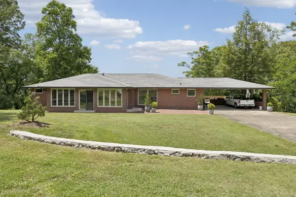 54 Shallowford Road, Chattanooga, TN 37404