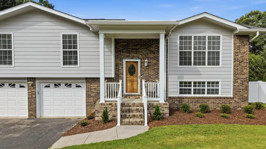 441 Sandalwood Drive, Hixson, TN 37343 - #2