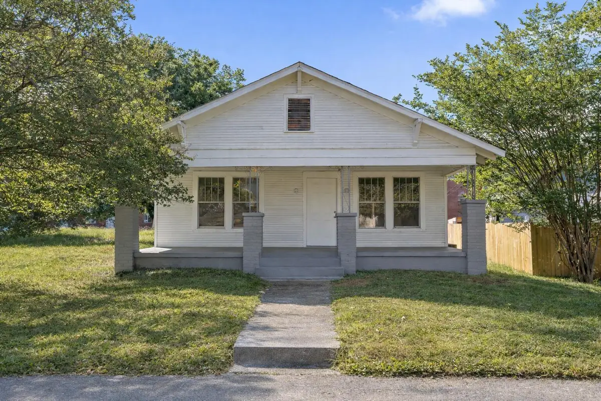 1006 Mcfarland Avenue, Rossville, GA 30741 - #1