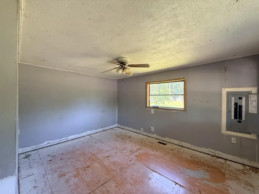 408 Chestnut Street, Lafayette, GA 30728 - #3