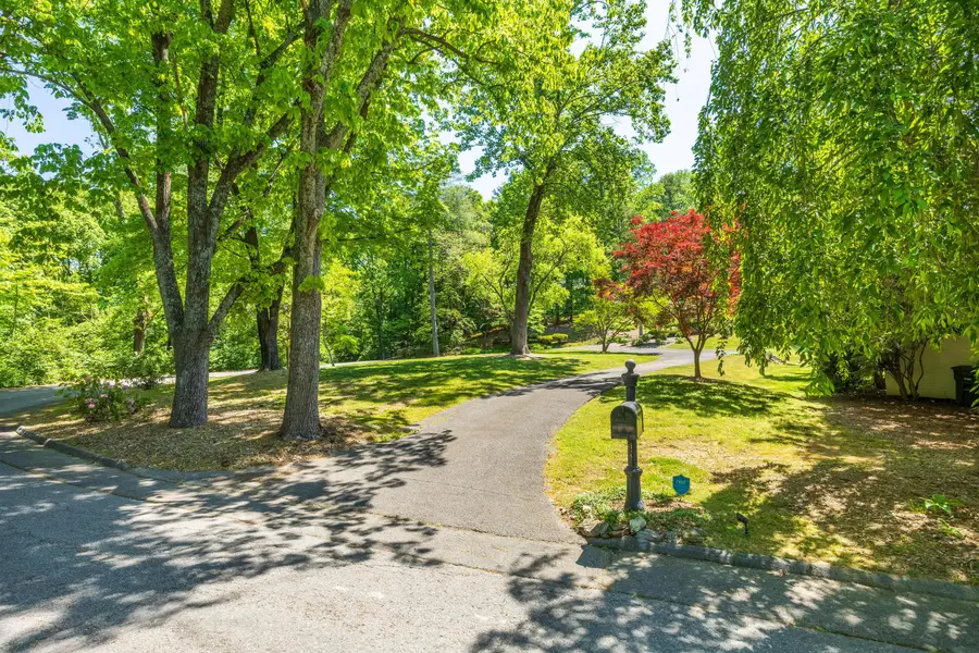 10 Minnekahda Place, Chattanooga, TN 37405 - #2