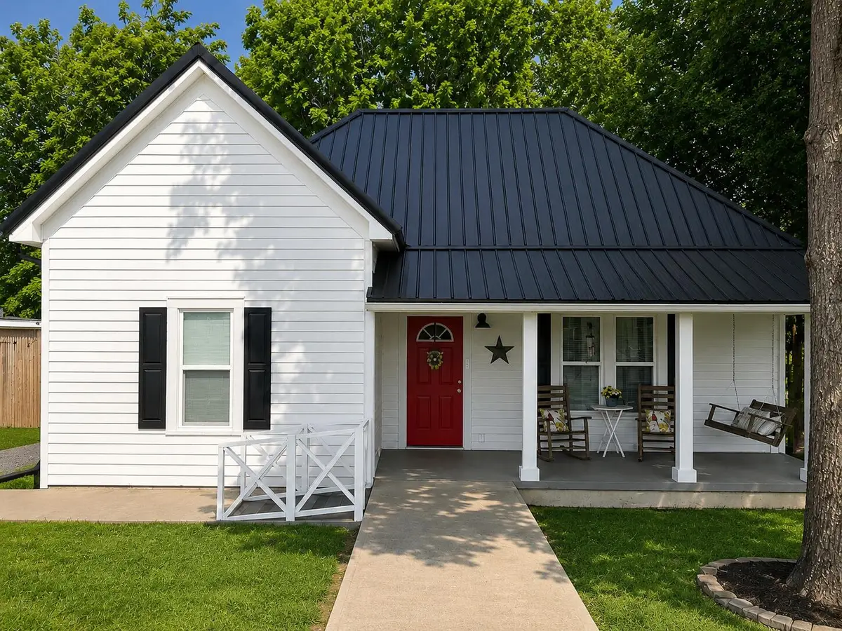 306 N Cherokee Street, La Fayette, GA 30728 - #1