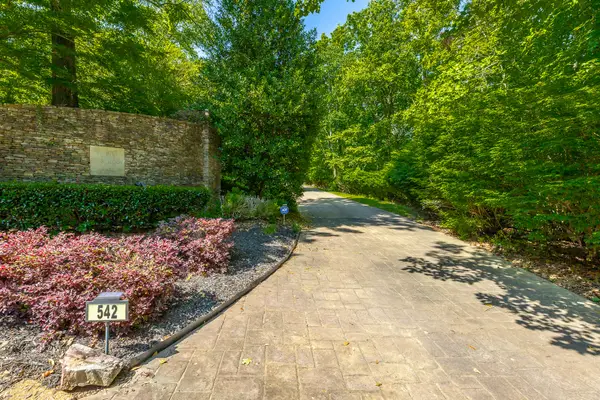 542 Turnberry Lane, Lookout Mountain, GA 30750