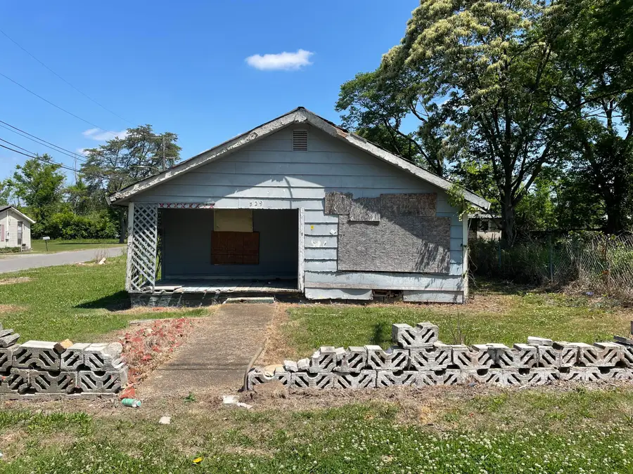 529 W Gordon Avenue, Rossville, GA 30741 - #2