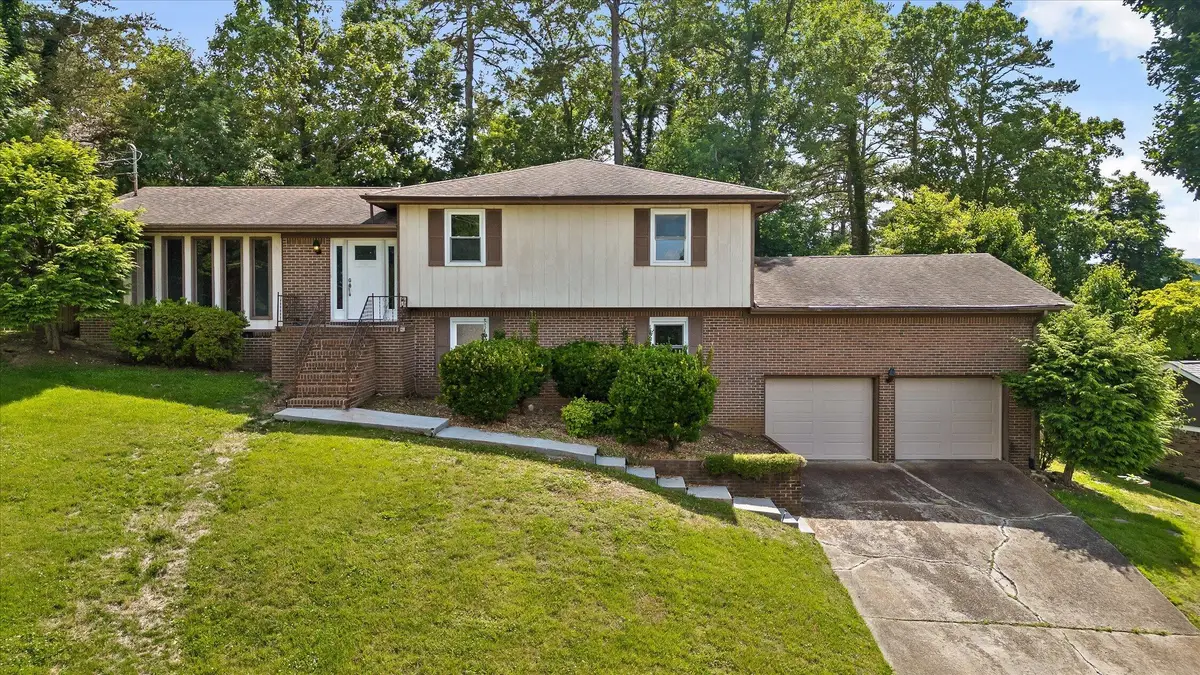 946 Sherry Circle, Hixson, TN 37343 - #1