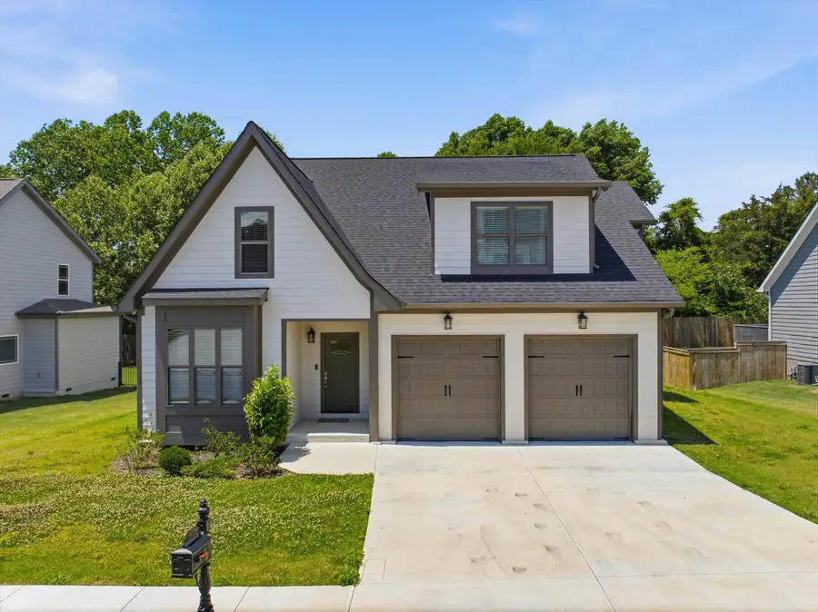 8906 Silver Maple Drive, Ooltewah, TN 37363 - #2