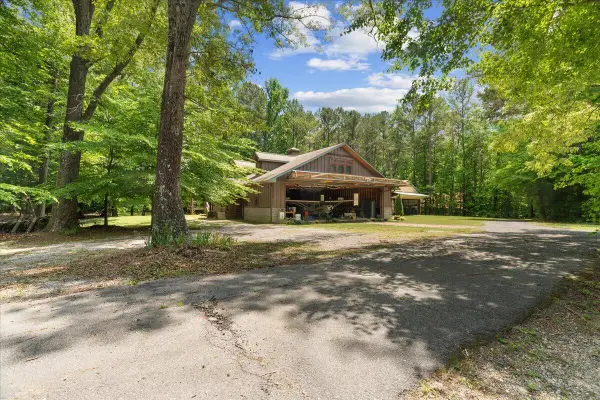 393 Blue Mountain Lane, Trion, GA 30753