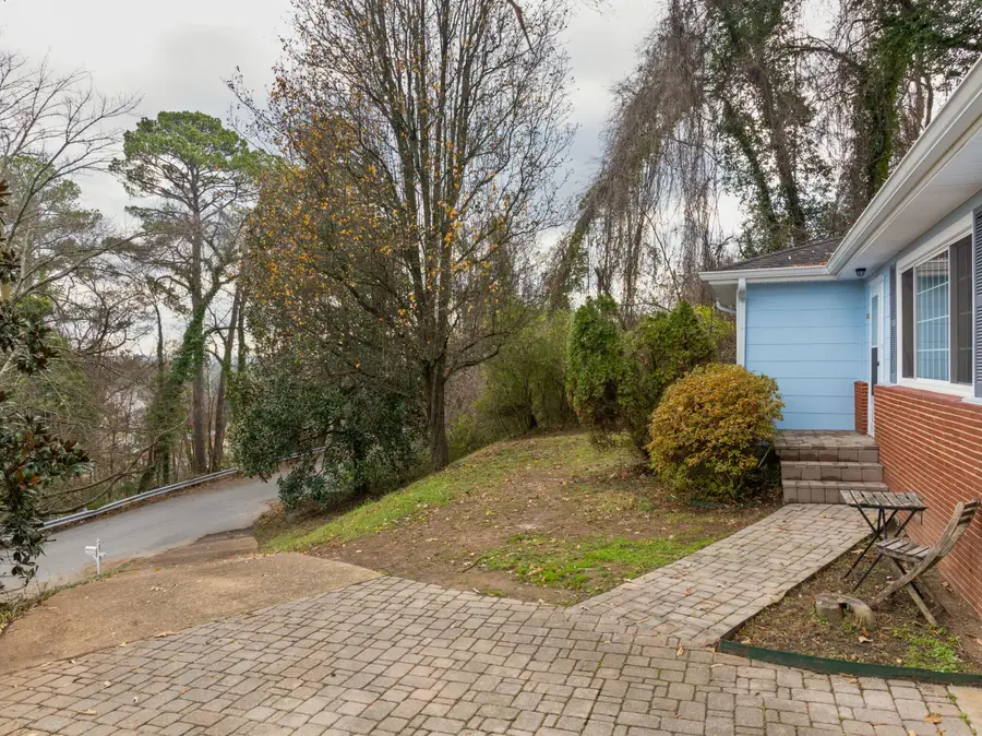 3820 Granada Drive, Chattanooga, TN 37411 - #3