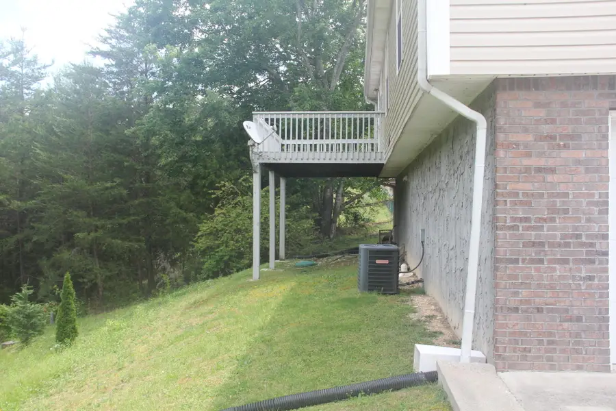 1055 Trojan Run Drive, Soddy Daisy, TN 37379 - #3