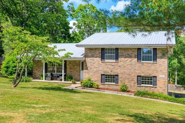 2505 Dowler Circle, Signal Mountain, TN 37377